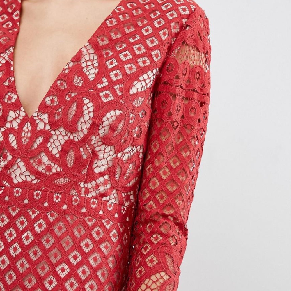 Red Lani Lace Long Sleeve Dress. StyleStalker size medium